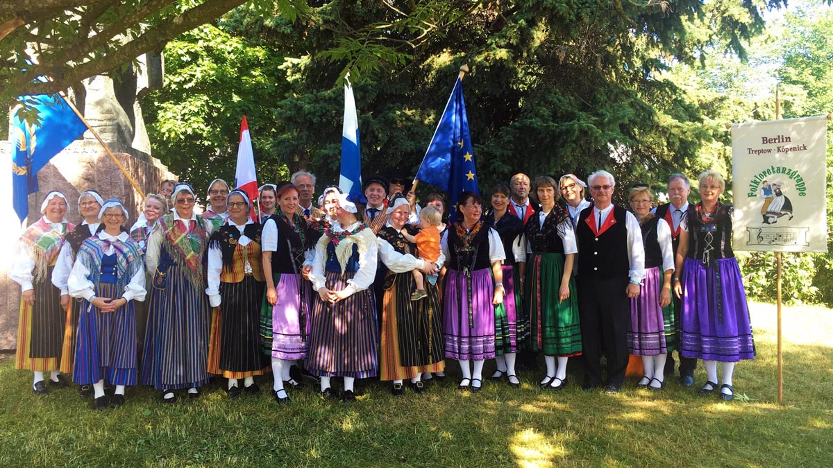 Die Folkloretanzgruppe Berlin-Köpenick auf Reisen in Finnland